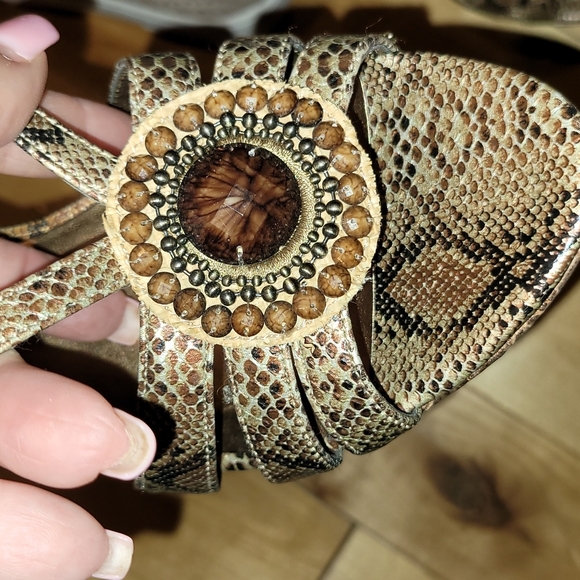 Anne Klein Wedges - Picture 6 of 6